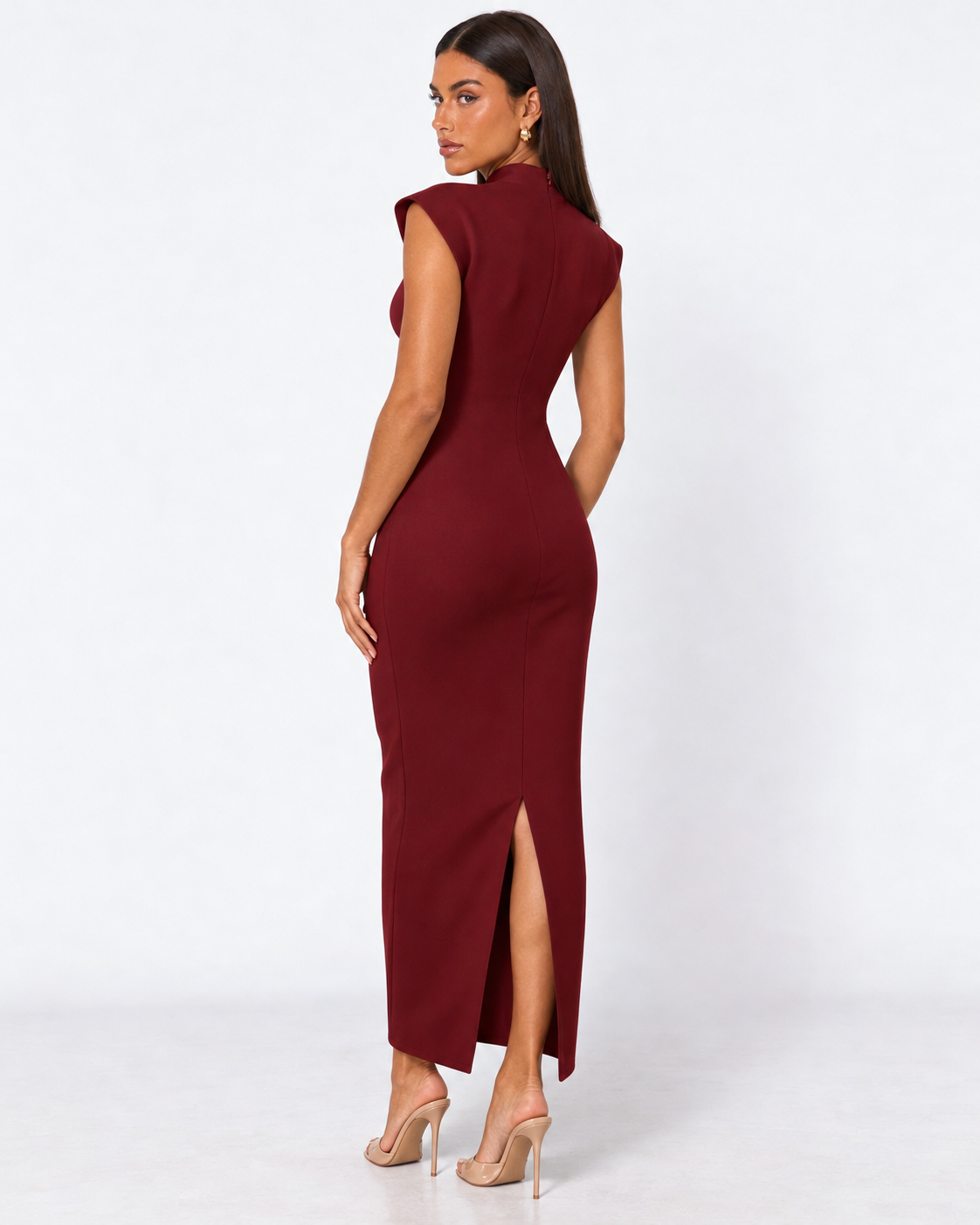Vestido Largo con Hombros Estructurados y Escote en V