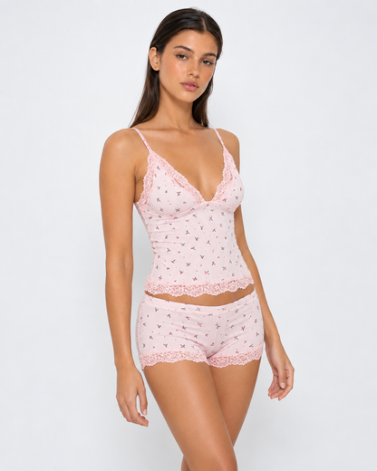 Pijama Floral Rosa con Encaje