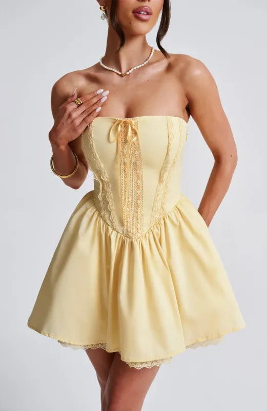 Vestido Corto de Encaje sin Tirantes Oliva de la Estrella