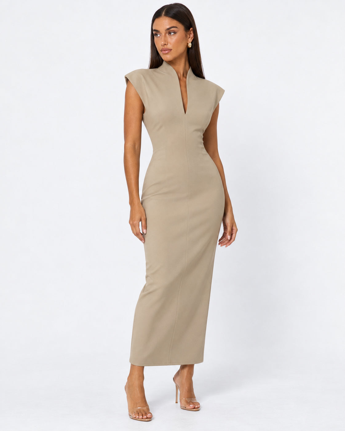 Vestido Largo con Hombros Estructurados y Escote en V