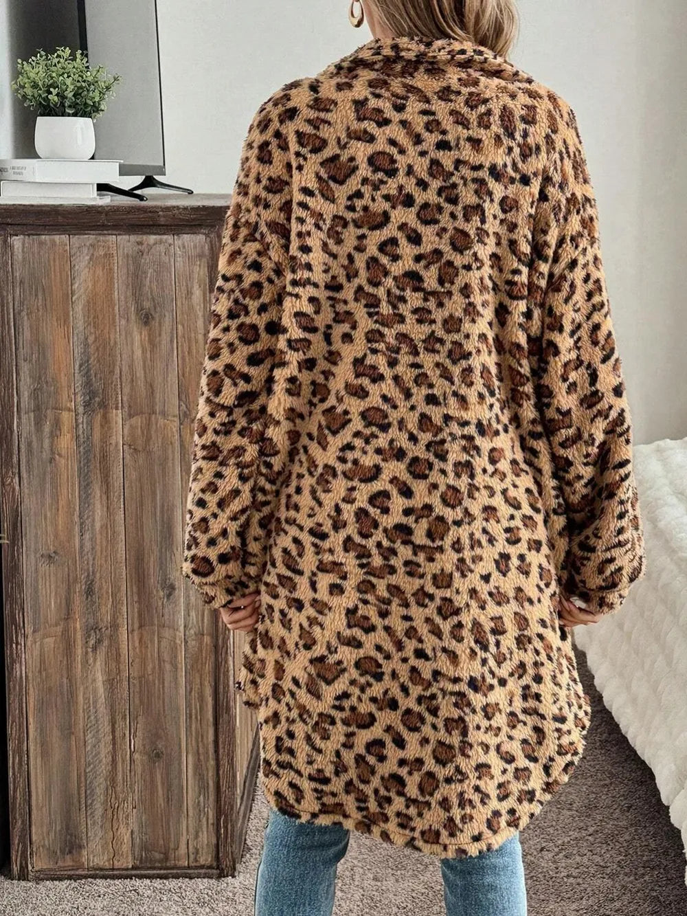 Abrigo Peludo de Leopardo