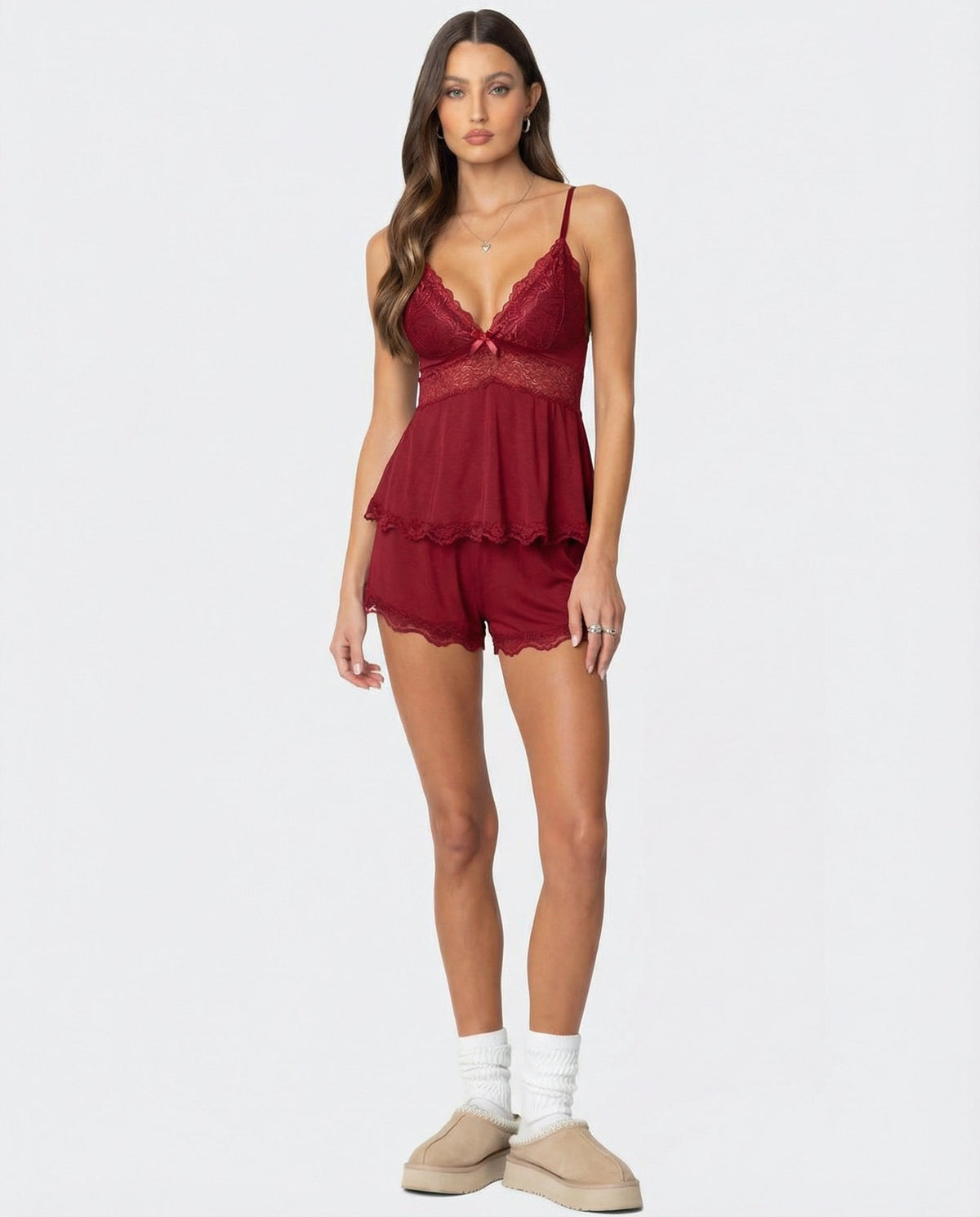 Pijama de Encaje con Lazo y Escote en V